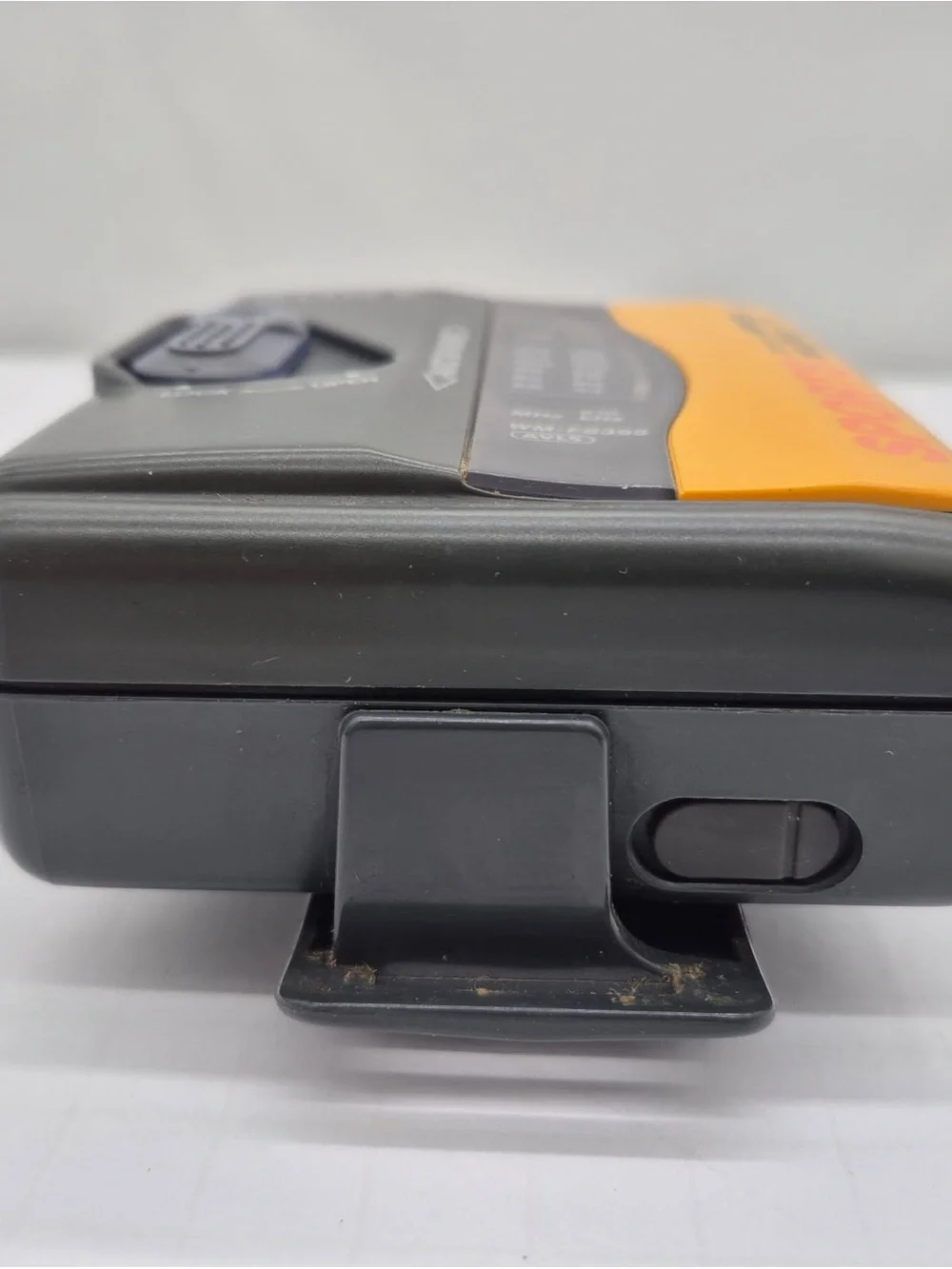 SONY SPORTS WALKMAN WM-FS393 Mega Bass Auto Reverse AM/FM Radio Cassette WORKS